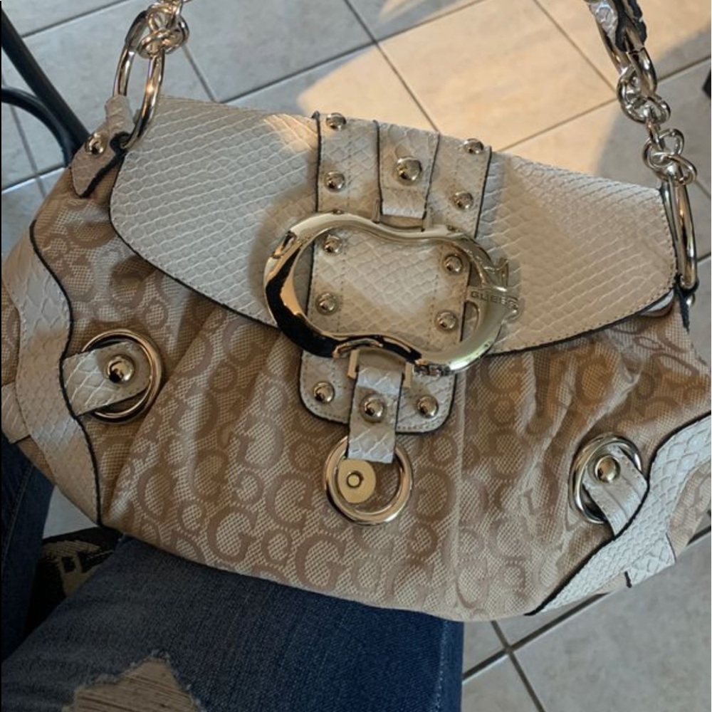 Guess purse